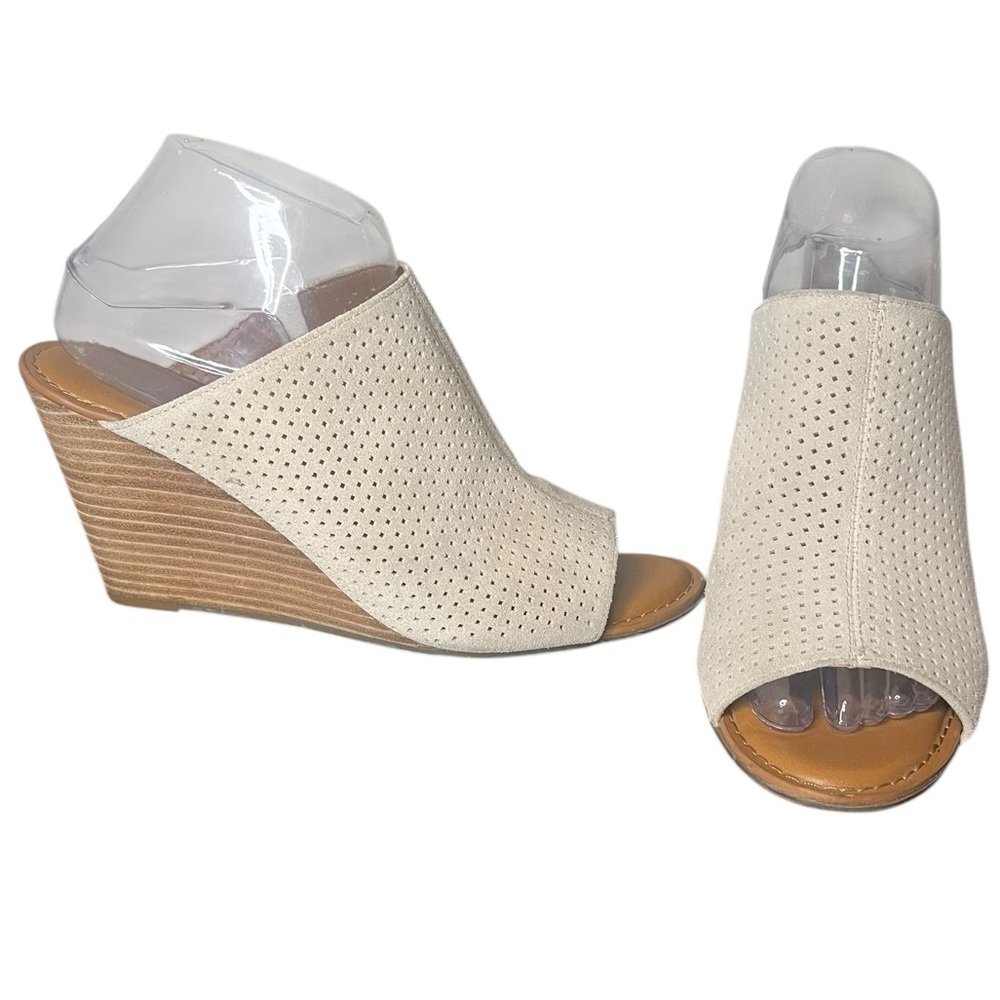 FRANCO SARTO‎ Yvette2 Cream Suede Perforated Slip On Wedge Mule Sandal Size 10 - Picture 3 of 7